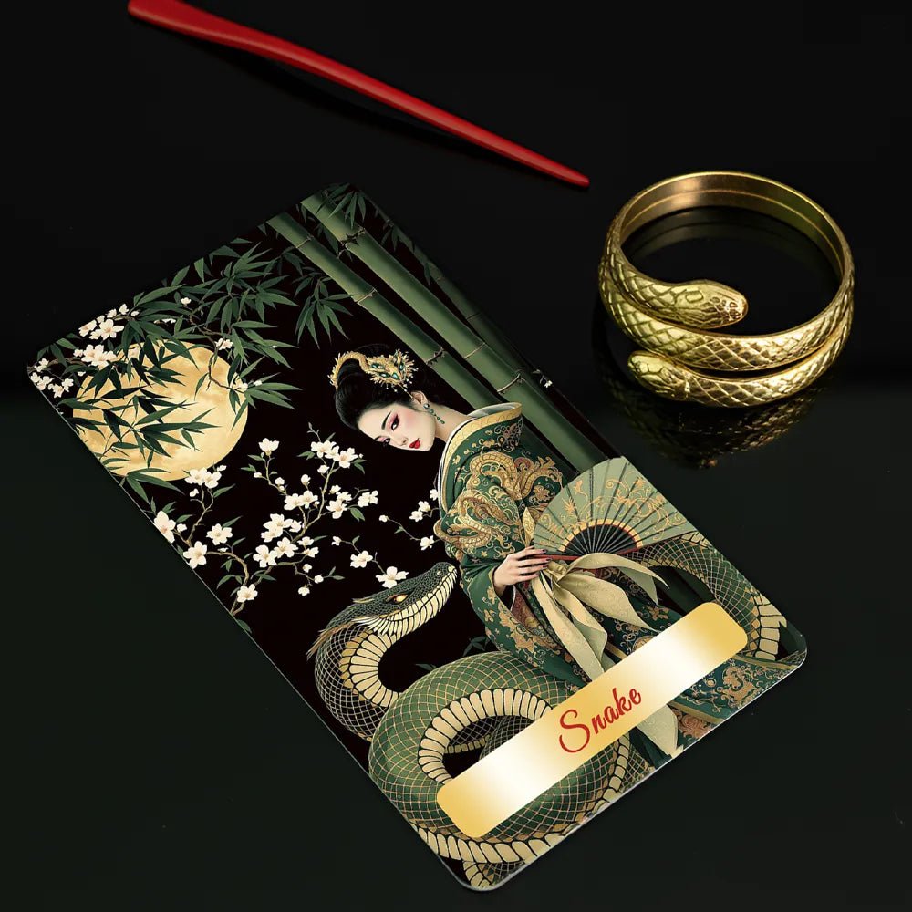 Geisha no Tamashii Tabi Lenormand Snake card, geisha with fan and green serpent among bamboo