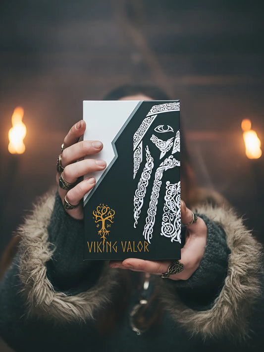 Viking Valor (Tarot Rider–Waite, 78 cards, Matte Finish, German Black Core Stock)