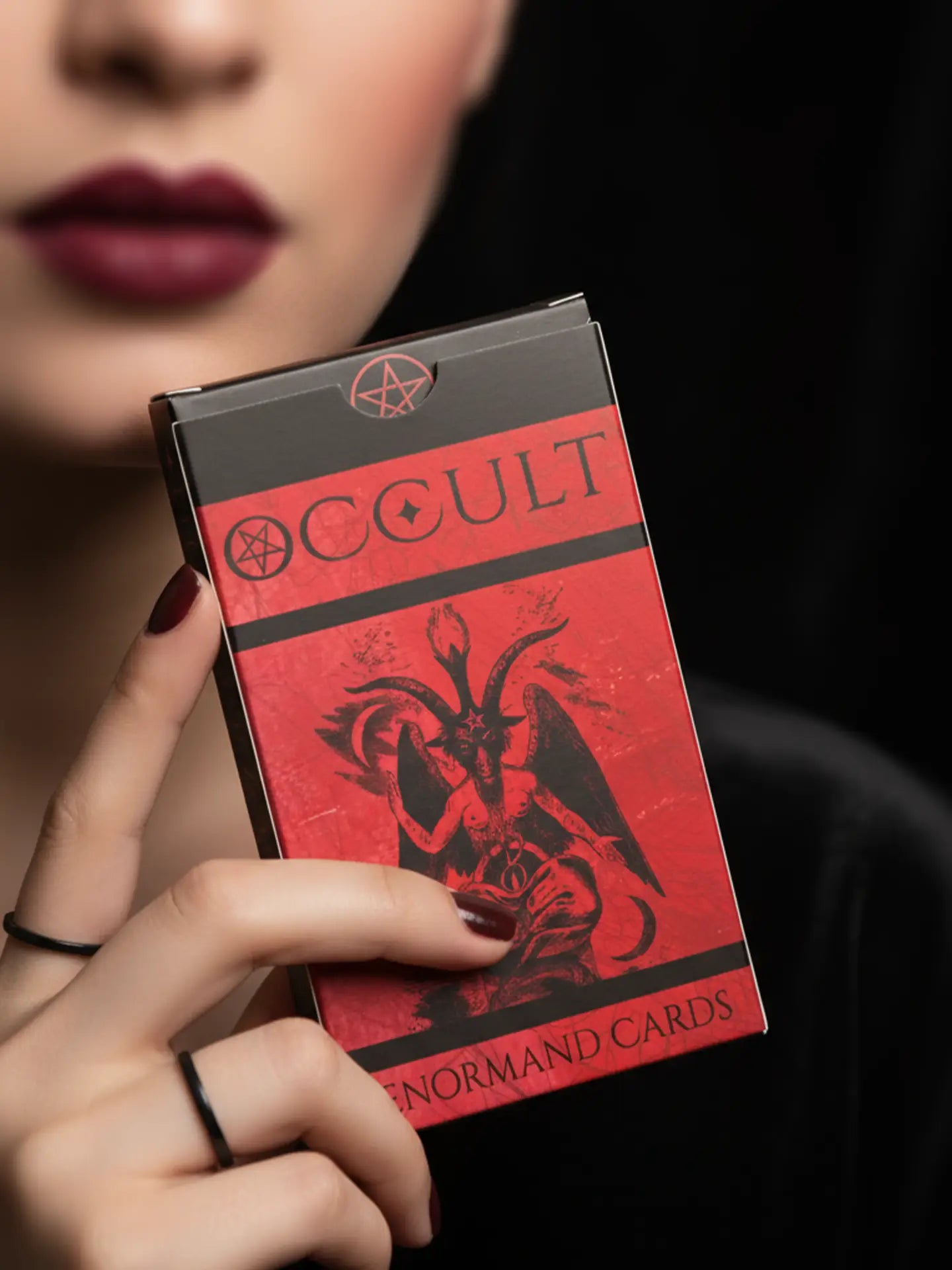 Occult Oracle Lenormand (Lenormand, 36 cards, 350GSM, Linen Finish)