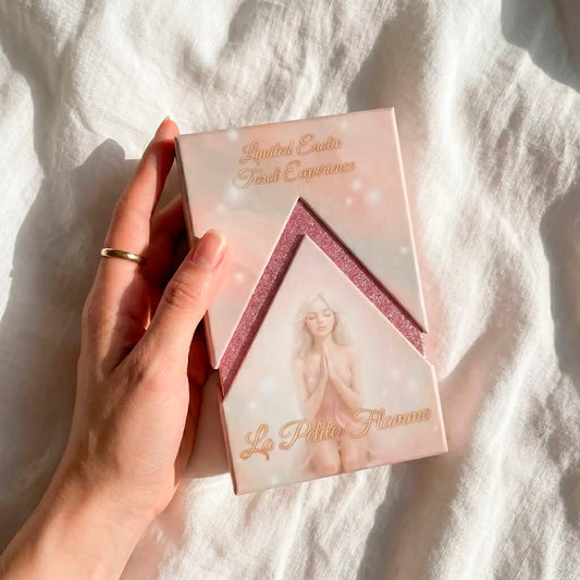 La Petite Flamme (Tarot-Manara, 81 Cards, 350gsm Linen, Pink Gilded Edges, Collector’s Box, Guidebook)