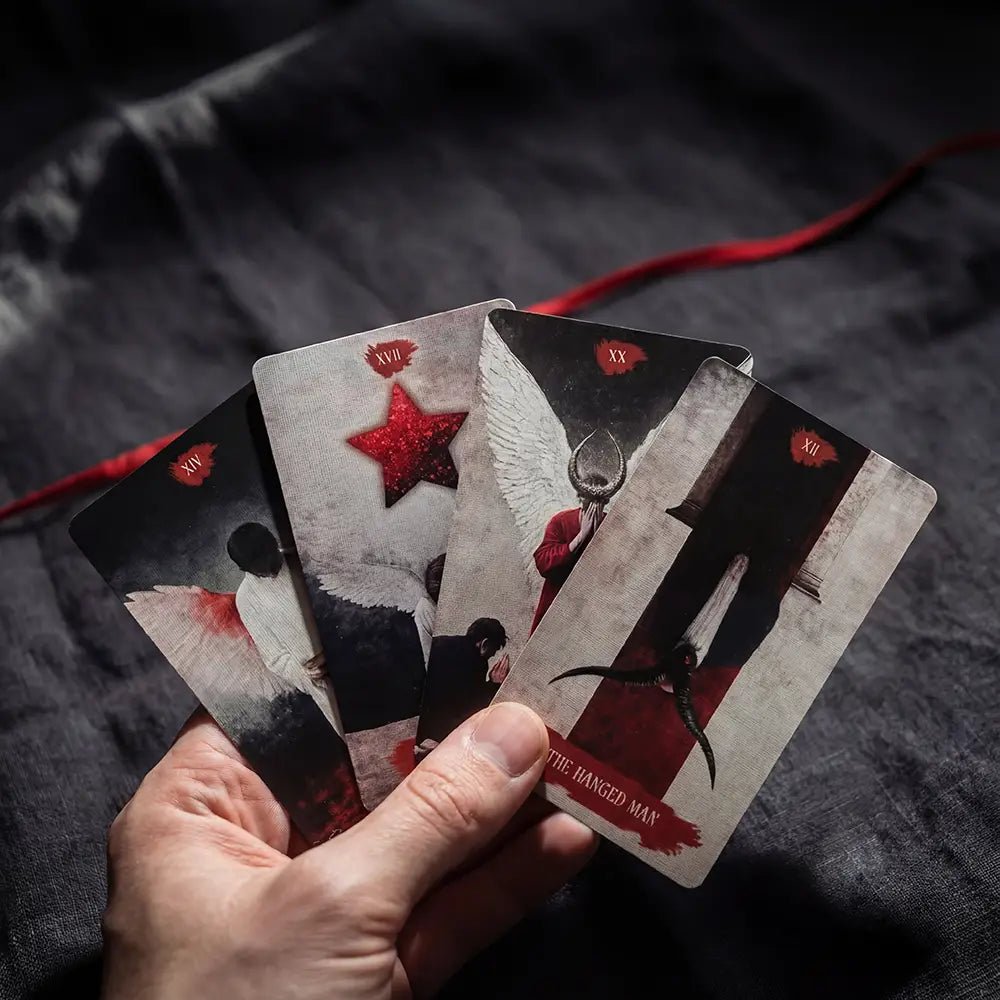 Arcana Obscura (Tarot Rider–Waite, 81 Cards, 350gsm Linen Stock, Red Laser Gilded Edges ) - ManeoShop