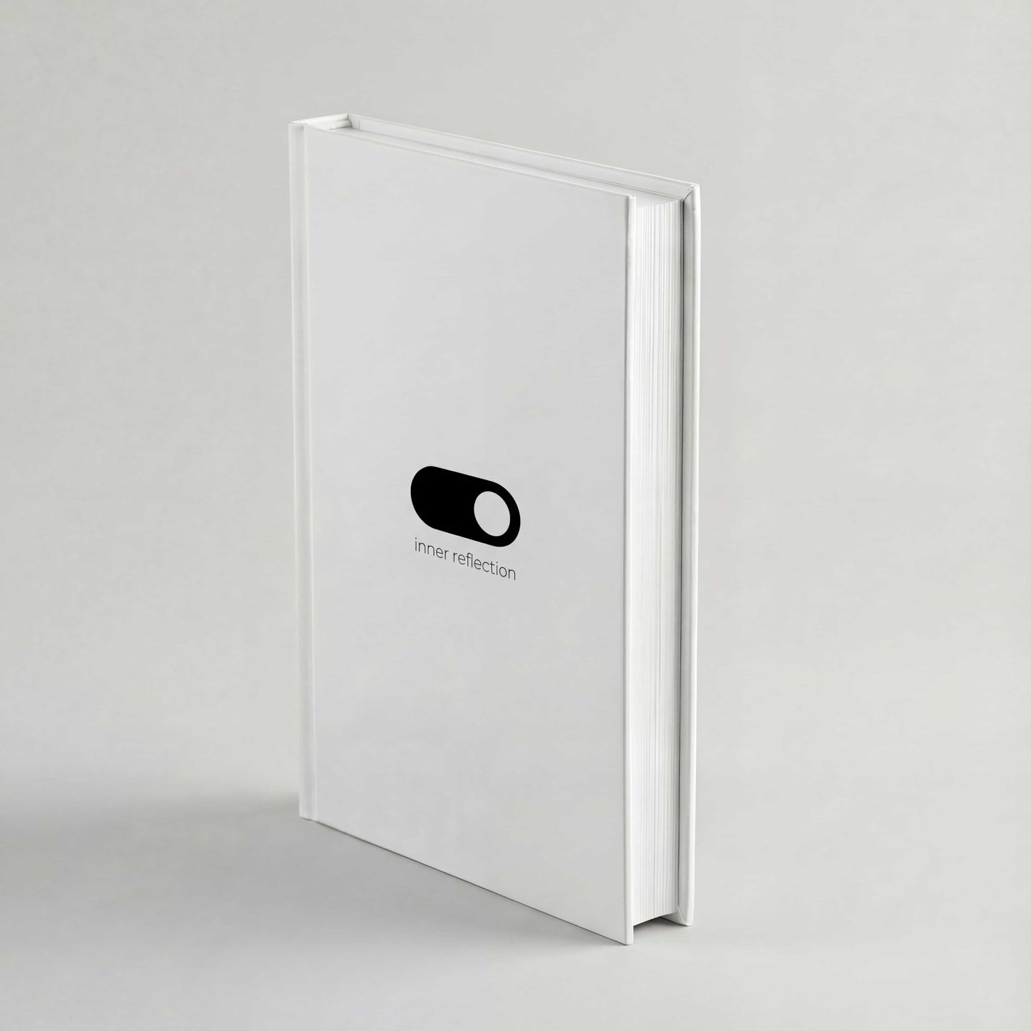 Inner Reflection — A Minimalist Tarot Journal 96 Pages (Gender-Neutral, Calm Typography, No Esoteric Clutter)