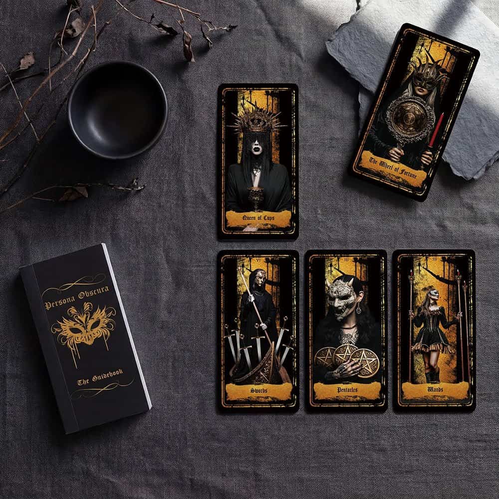 Persona Obscura Tarot – Rider-Waite, Velvet & Gold – Maneo Studio