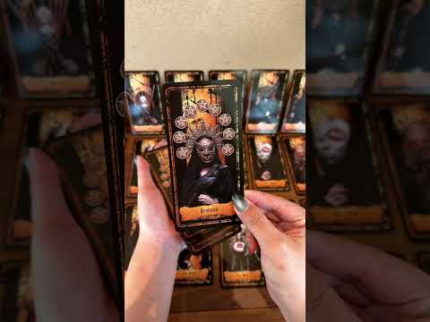 Persona Obscura (Tarot Rider–Waite, 78 Cards, 400gsm, Gilded Edges, Printed Guidebook)